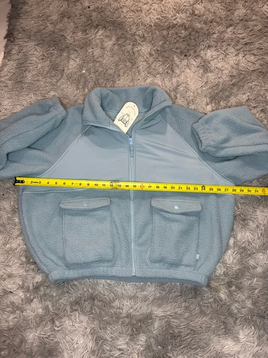 Blogilates Women’s Bonfire Fleece Jacket - Light Blue Size Medium NWT - Picture 13 of 14